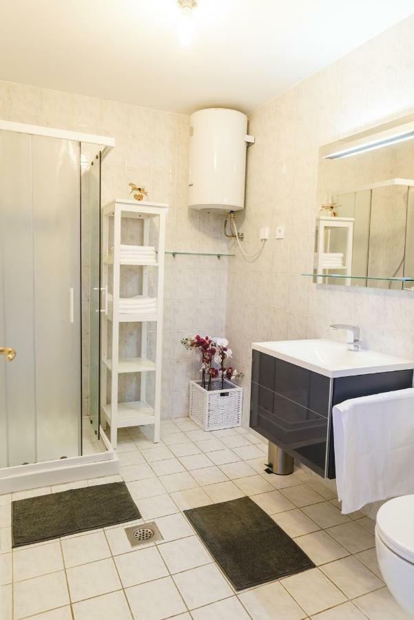 Apartma Joy - Private Beach Apartment Анкаран Екстериор снимка